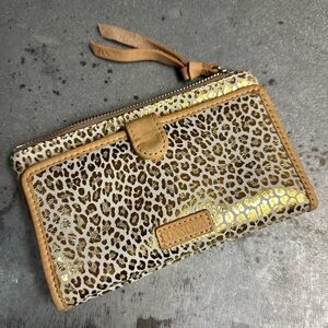 Consuela Kit Slim Wallet